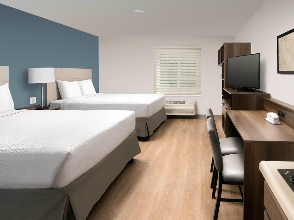 Woodspring Harrisburg Hotel