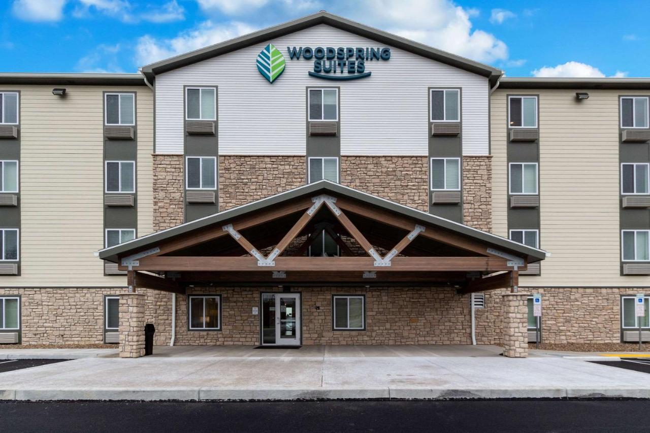 Woodspring Harrisburg Hotel